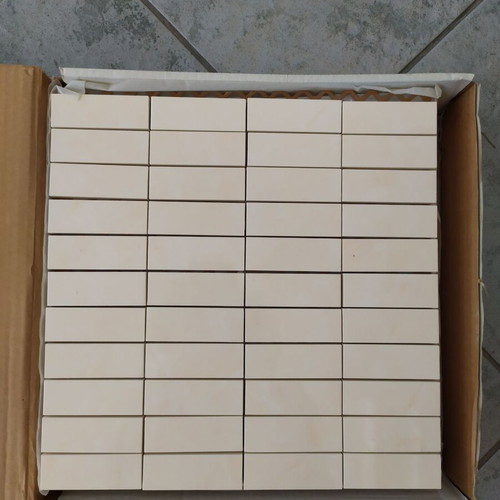 Gres Porcelanato glossy tile mosaic new, 4 boxes of 6 pieces