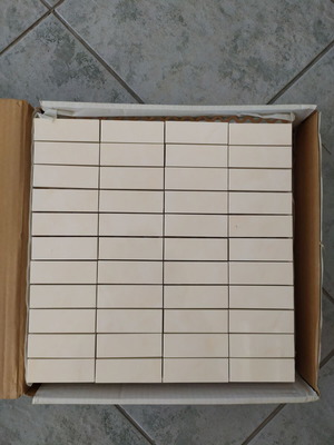 Gres Porcelanato glossy tile mosaic new, 4 boxes of 6 pieces