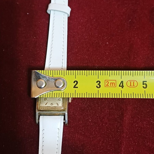 Alpha women's manual-wind vintage wristwatch used