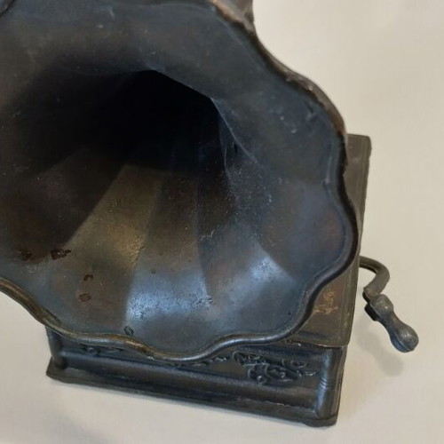Metal Miniature Gramophone like new