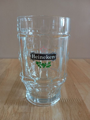 Heineken vintage collectible beer glasses like new, pack of two