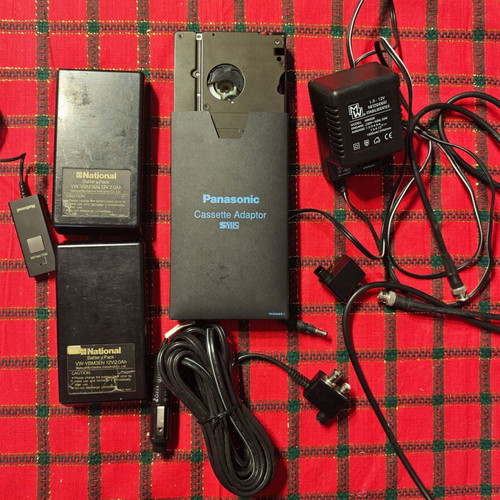 Vintage National M3 Auto Focus VHS Video Camera used with case and accessories