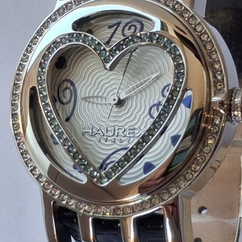 Haurex Italy Glamourline quartz watch like new with leather strap