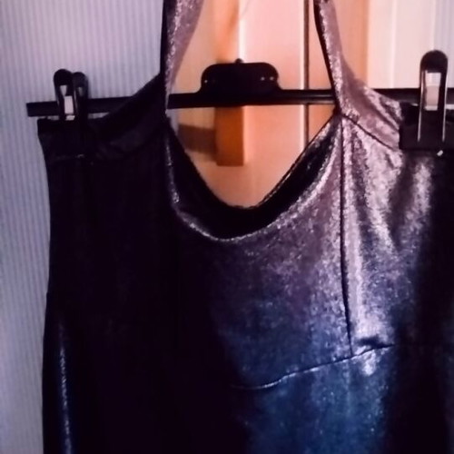 Metallic top with neck tie like new, black and silver, size XL