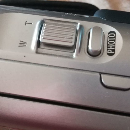 Sony Handycam Dcr-sx30 video camera used with 2GB memory card