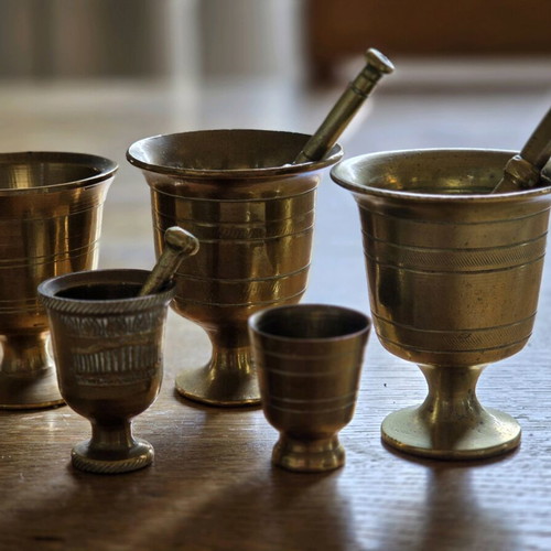 Vintage brassware set of 5 used, ideal for egg cups or serving