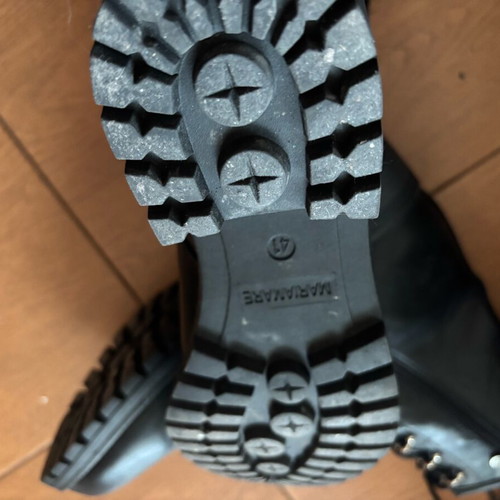 Black boots size 41 like new with laces and zipper