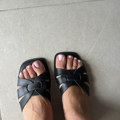 Komis & Komis flat leather sandals size 37 like new, black