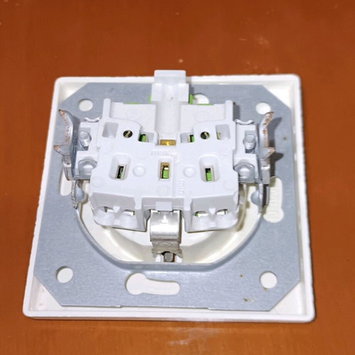 Siemens Schuko recessed socket new