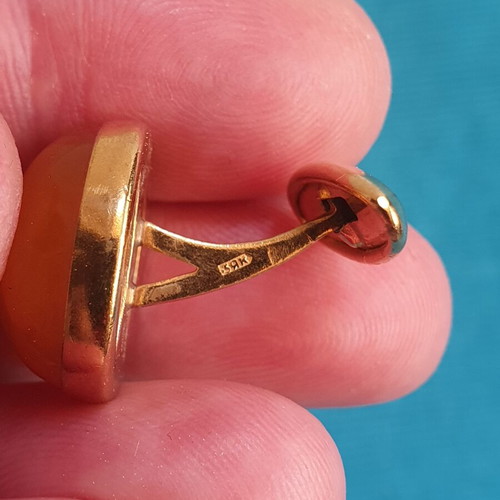 Vintage 60s cufflinks with baltic amber used, gold plated