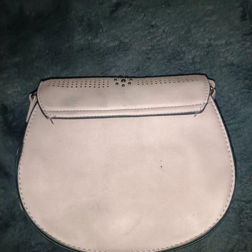 Pink shoulder bag like new, medium size