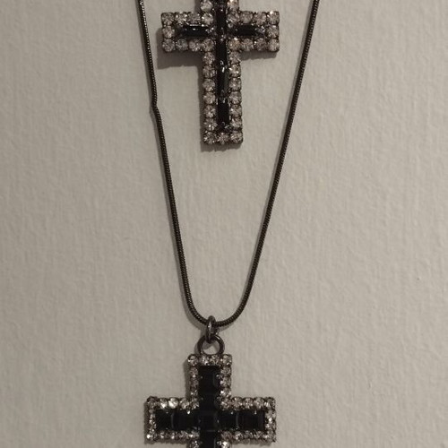 Double necklace with crosses in black and white rhinestones like new