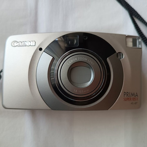 Canon Prima Super 105X 38-105mm camera like new with case