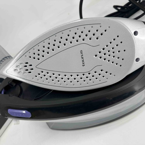 Taurus Steam Generator Iron 2800W new