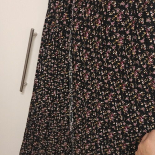 Off-shoulder floral dress made in Italy like new