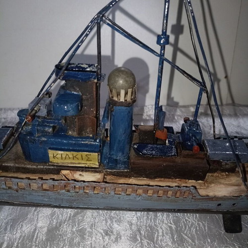 Metal ship handmade collectible used