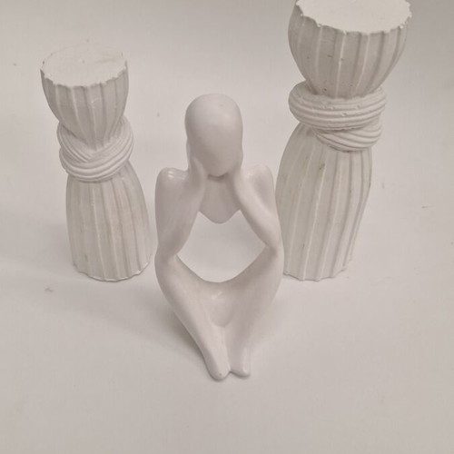 Handmade modern decorative set with porcelain