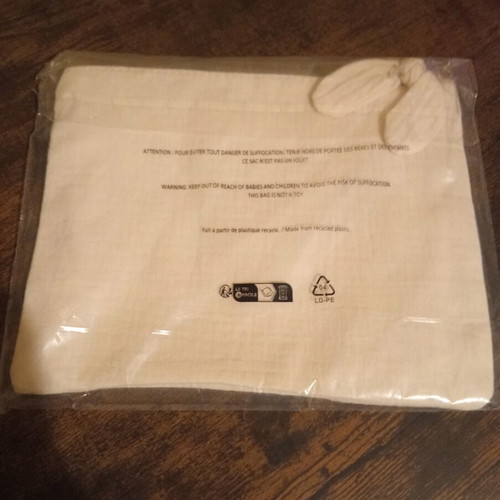 Nuxe fabric toiletry bag 17x22 cm beige with gold details