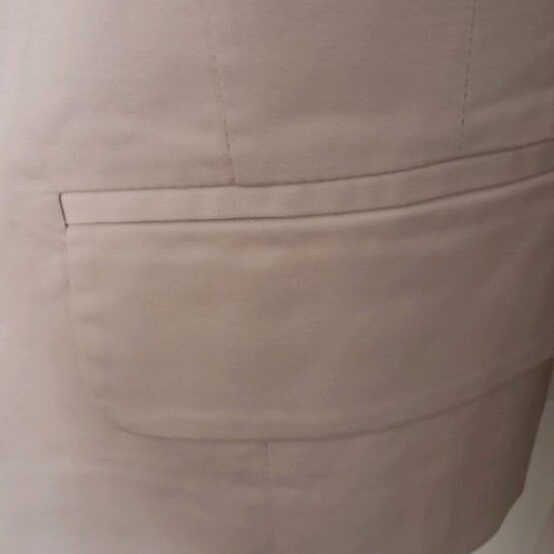 Anna Riska Cropped Slim Fit Blazer Size M like new, beige
