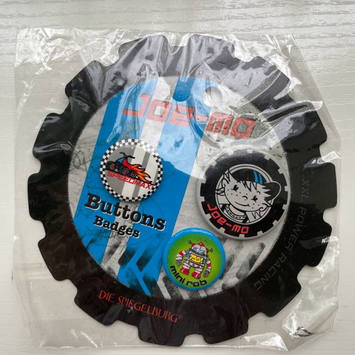 Joe Mo pins new, sealed pack of 3