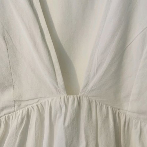 White kaftan dress like new with puff sleeves and V neckline, XS
