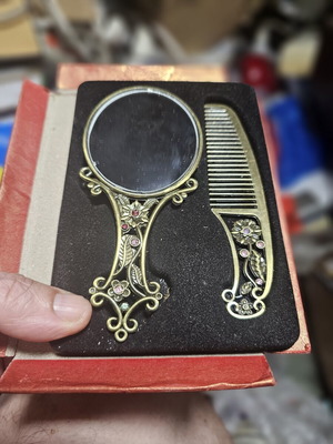 Vintage mirror and comb set