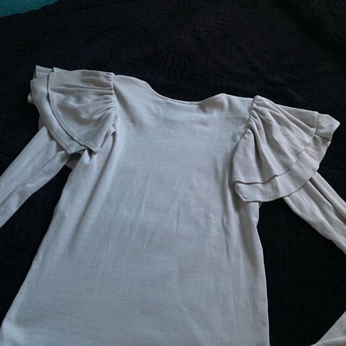 Zara beige blouse size L with nice sleeve new