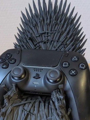 Game of Thrones controller stand new