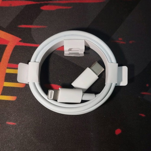 Type-C to Lightning cable 1 meter like new