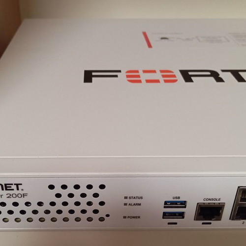FortiAnalyzer 200F used, centralized log and analysis appliance