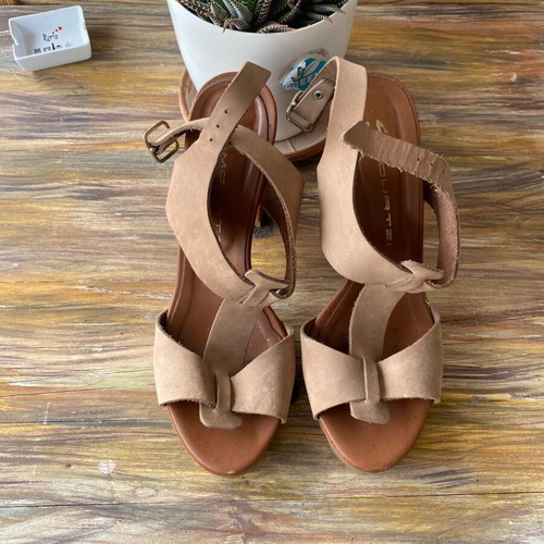 Mourtzi sandals like new, beige and brown, size 39, 10 cm heel