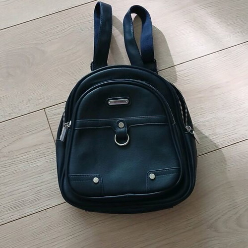 Women's blue backpack like new
