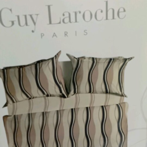 Guy Laroche bed sheet set 100% cotton new