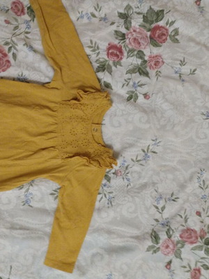 Blouse 12 months used, yellow