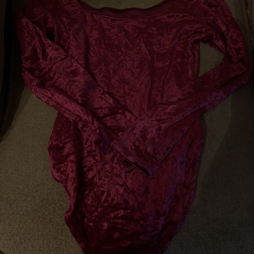 Red velvet bodysuit like new, deep neckline, sizes S/XS