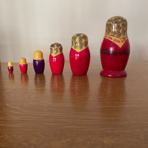 Set of 6 Classic Red-Yellow Matryoshka Dolls