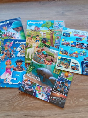 Playmobil catalogs like new, set of 4 plus leaflet