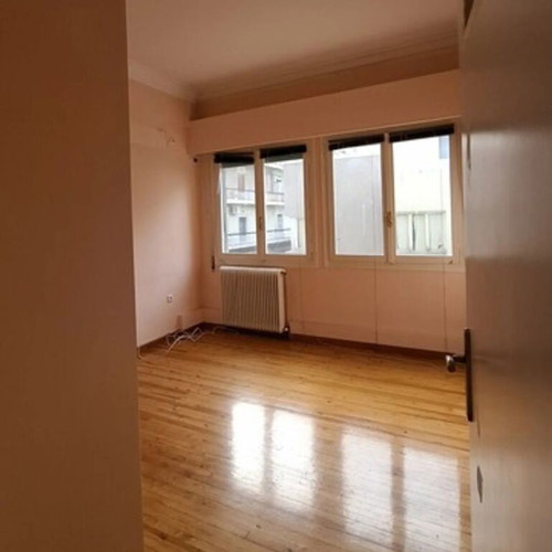 Apartment 132 sqm in Piraeus, 3 bedrooms, 1st floor, good condition
