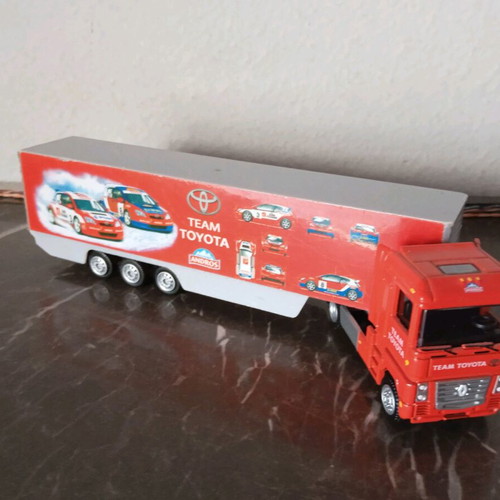 Renault truck wrc TOYOTA TEAM like new, 29cm