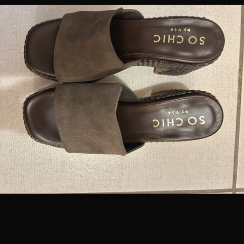 So Chic By Vsk Tsokara clogs size 38 new, brown