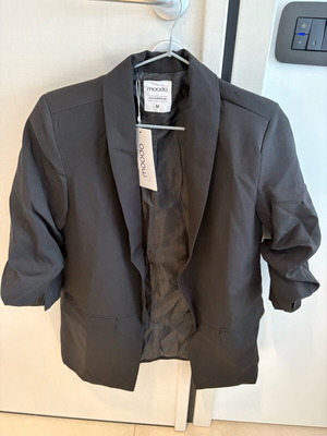 Black jacket Moodo new, slim fit, sizes M and L