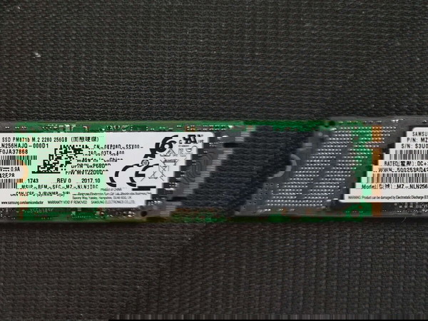 Самсунг ПМ871Б 256ГБ м.2 SSD