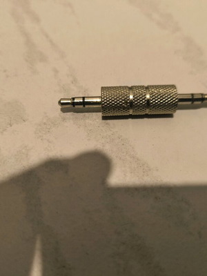 3.5mm жак към 3.5mm жак връзка