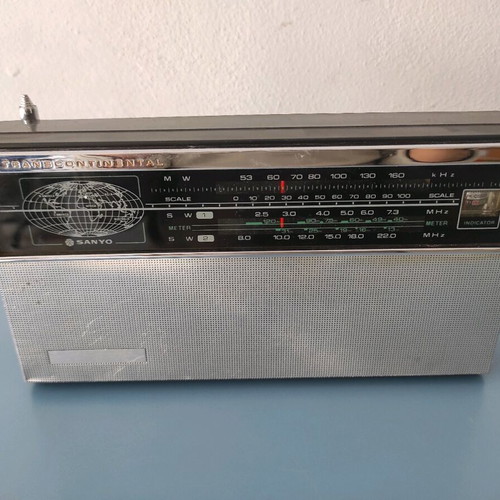 Sanyo Transcontinental radio used, functional