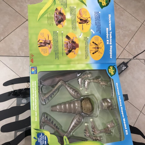 Hopper from A Bug’s Life Electronic Talking Model Kit 12” Figure new