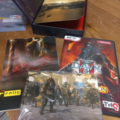 Dawn of War 2 Retribution Collectors Edition PC game used like new