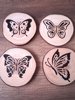Handmade coasters with pyrography butterflies, new, wood slices 8-9 cm