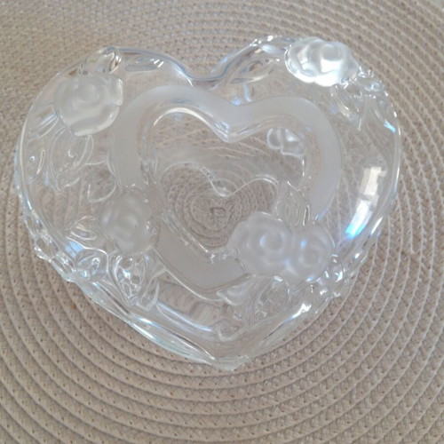 Crystal bowl set of 2 with embossed flowers, new