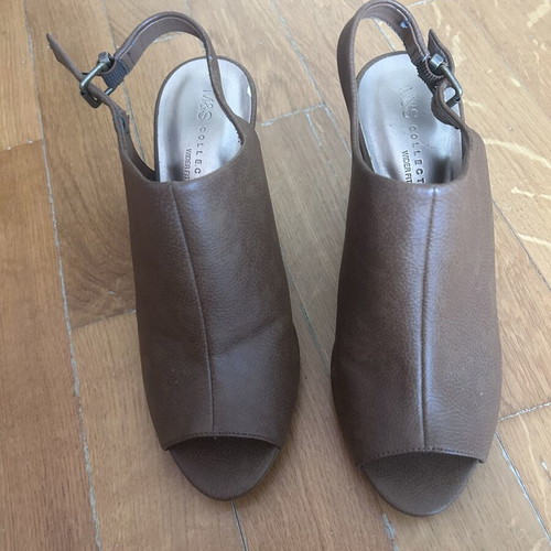 Marks & Spencer brown sandals like new, size 39