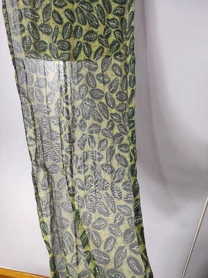 Scarf green with leaf pattern used